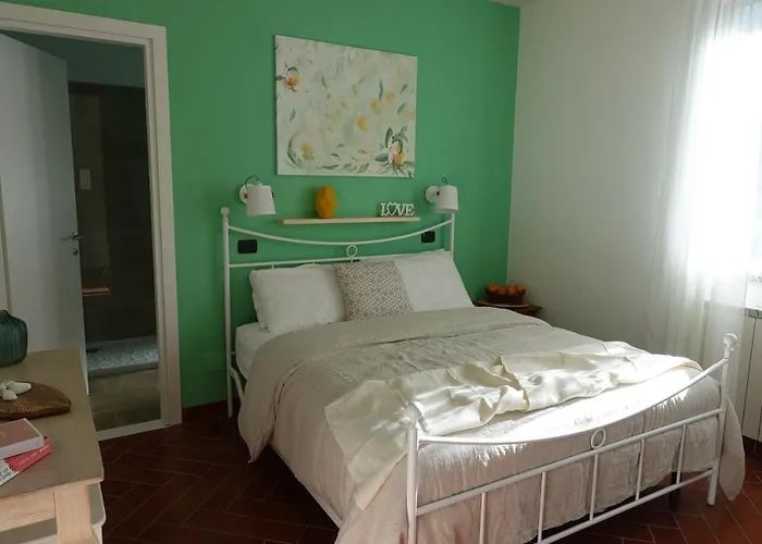 Guest house Gaia E Levante Piazza (Genoa)